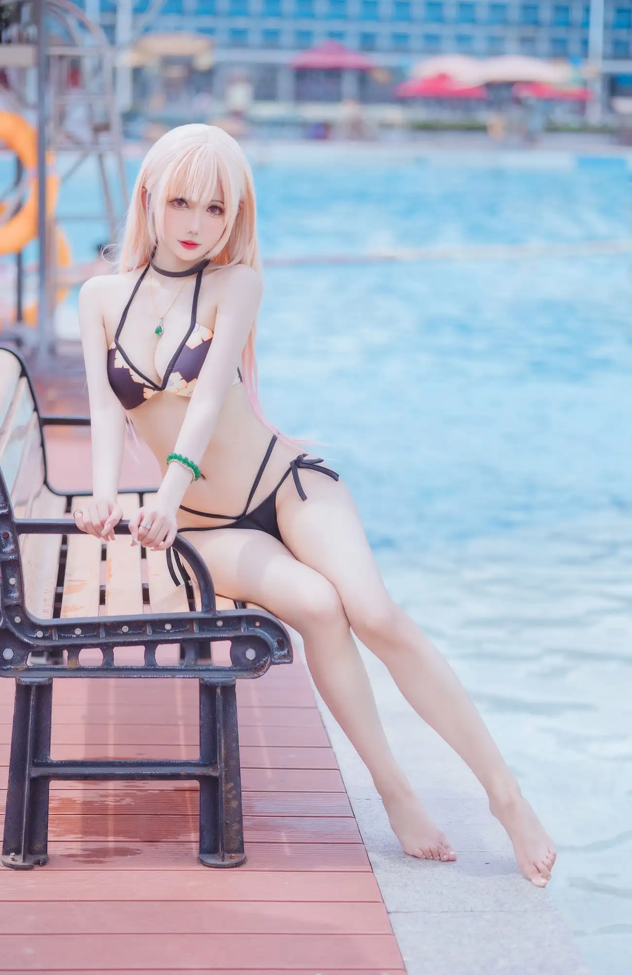 仙女月（网红、COSER）