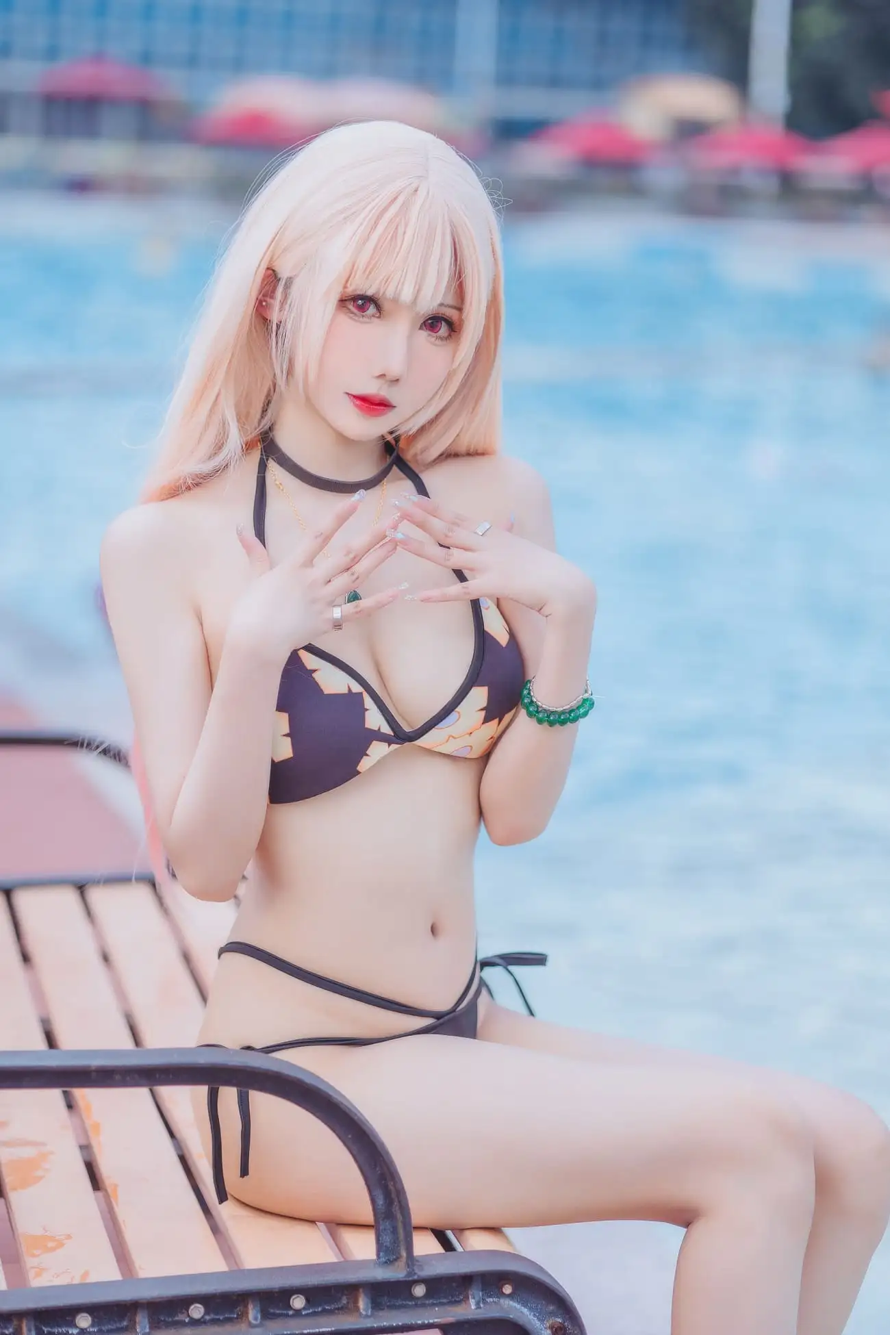 仙女月（网红、COSER）