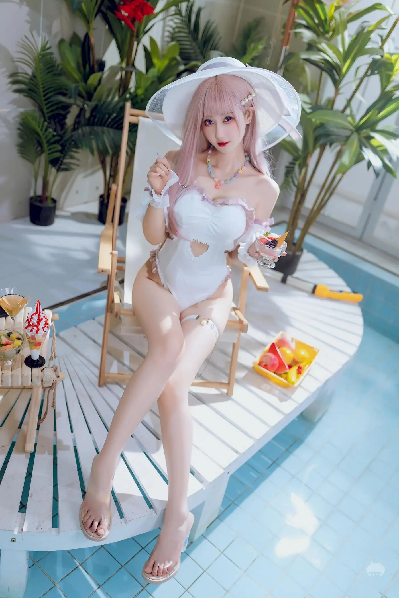 羽生三未（COSER、网红）