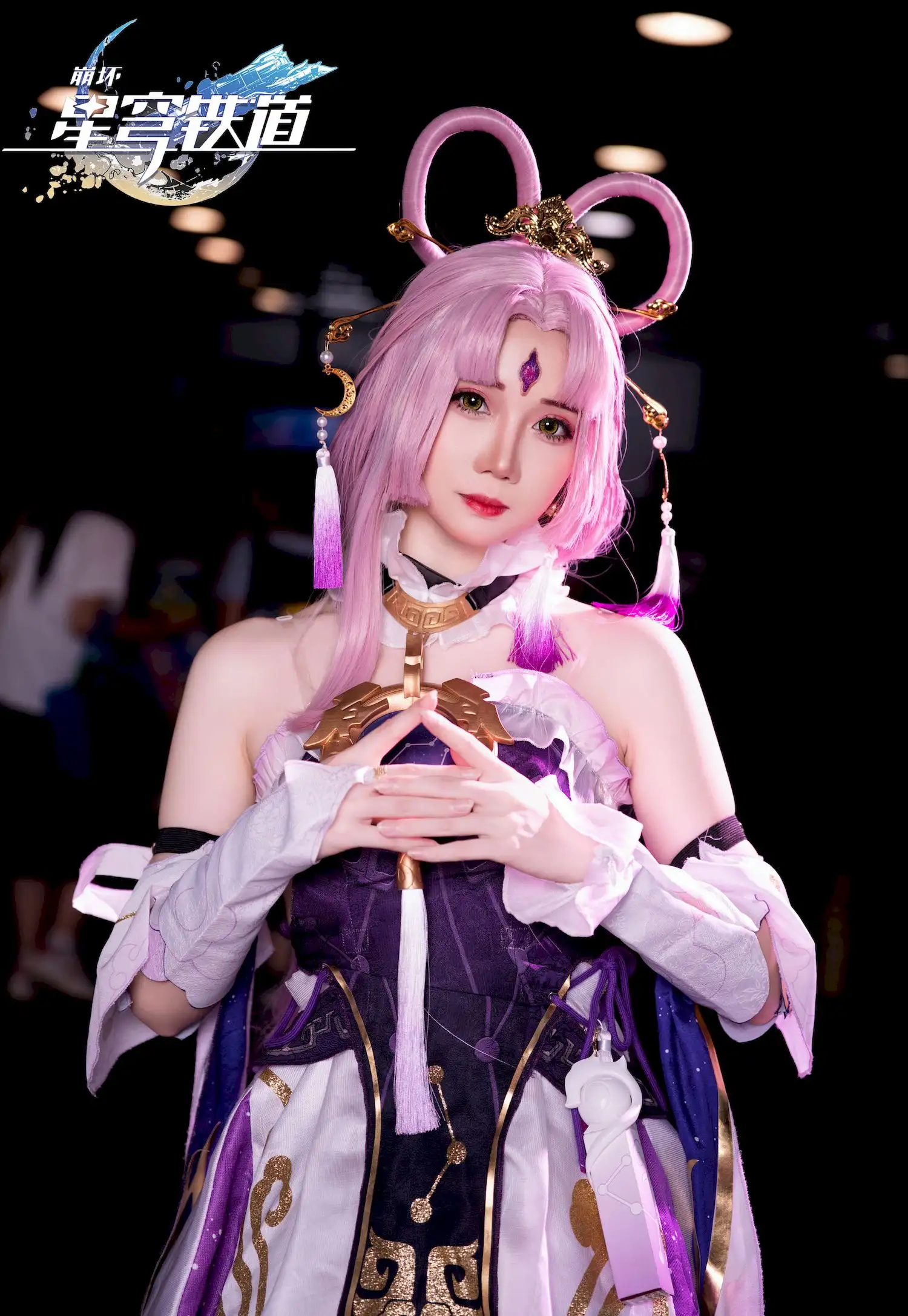 焖焖碳（Coser、网红）
