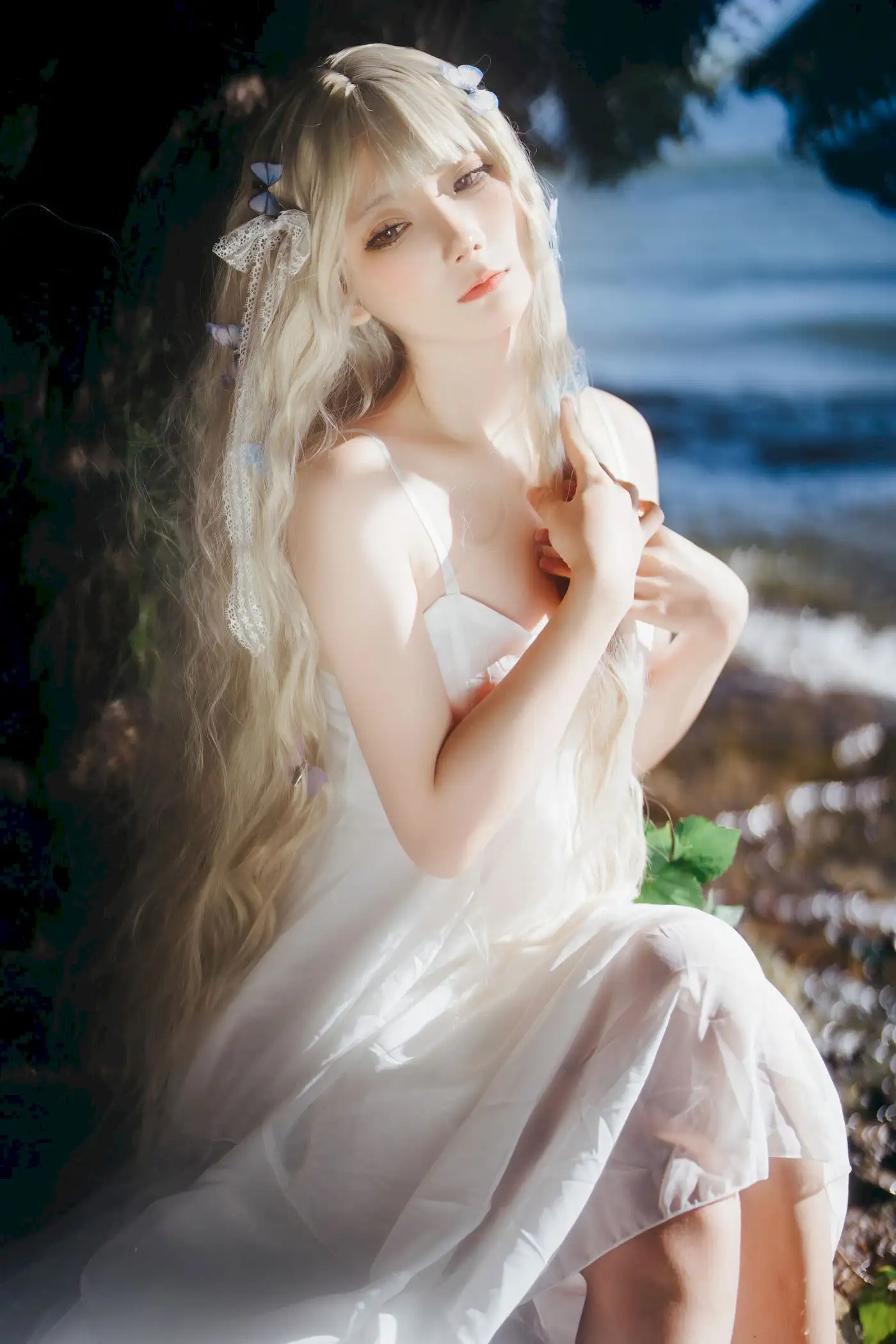 是三不是世w（网红、COSER）