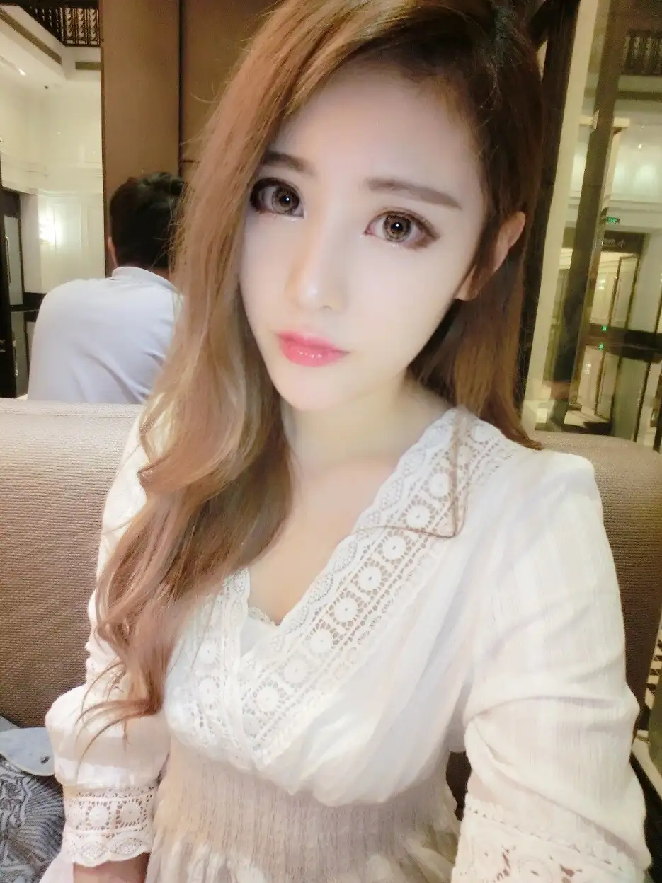 周维娜（模特、showgirl）