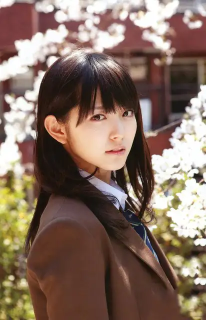 铃木爱理（学生、歌手、演员）