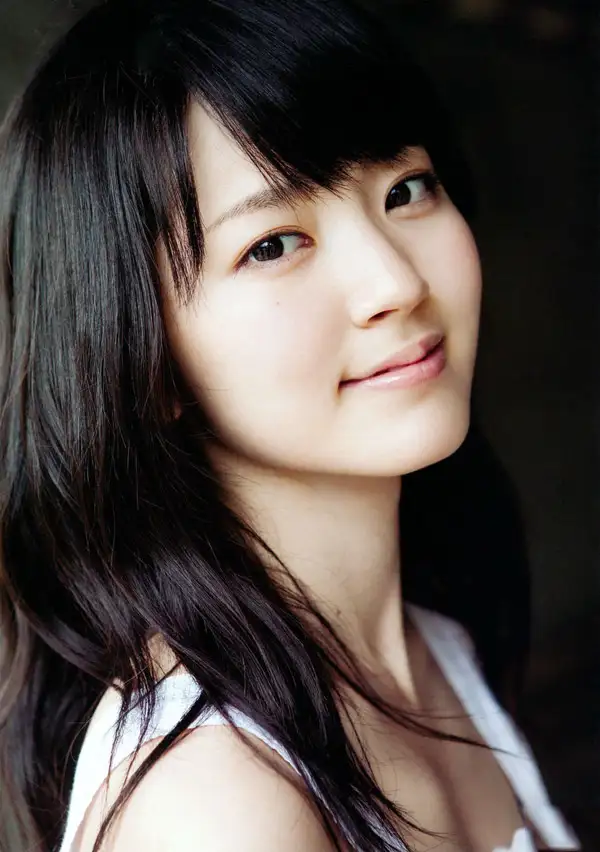 铃木爱理（学生、歌手、演员）