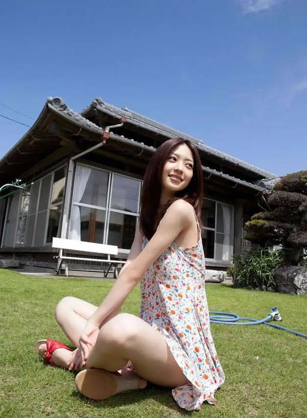 逢泽莉娜（演员、模特）